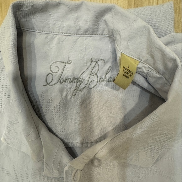 Men’s Light Blue Tommy Bahama short sleeve button up shirt Large 100% silk - Picture 3 of 7
